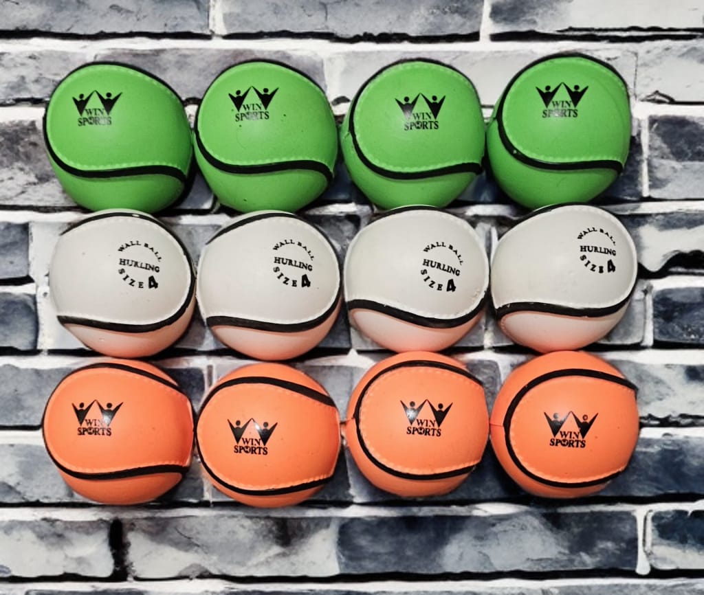 WIN Hurling Wall Balls. Size 4